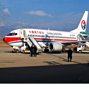 柳州白莲空运航空快运业稳步发展的原因是什么？